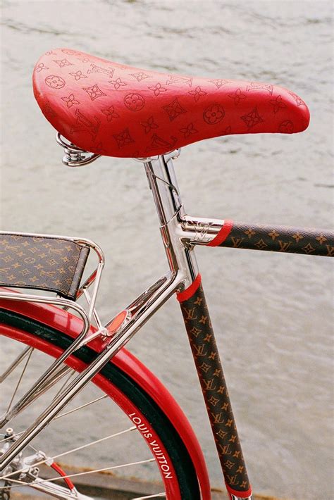 louis vuitton bike red|Louis Vuitton tamboite bike.